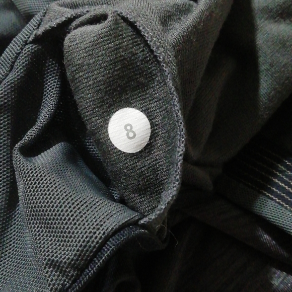 Lululemon Yoga Vitalize Tank Top with Built-in Bra - Picture 7 of 7